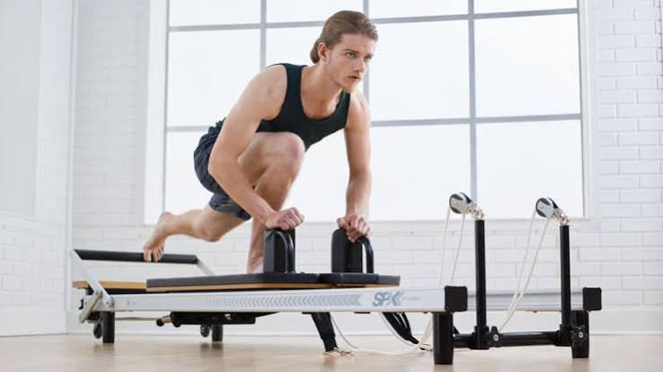 How to Choose A Pilates Reformer Machine for Effective Training